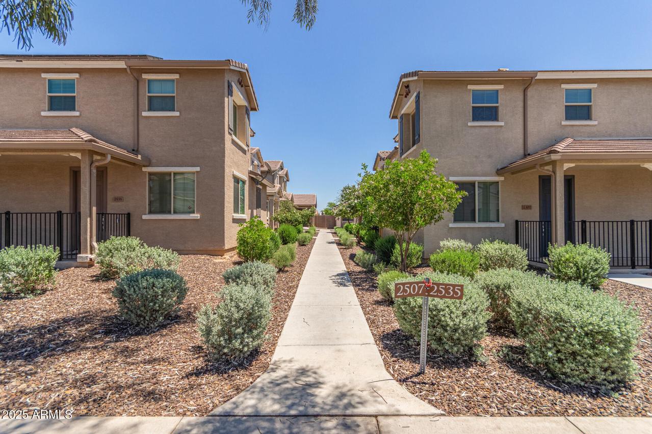 2519 N 73rd Dr., Phoenix, AZ 85035