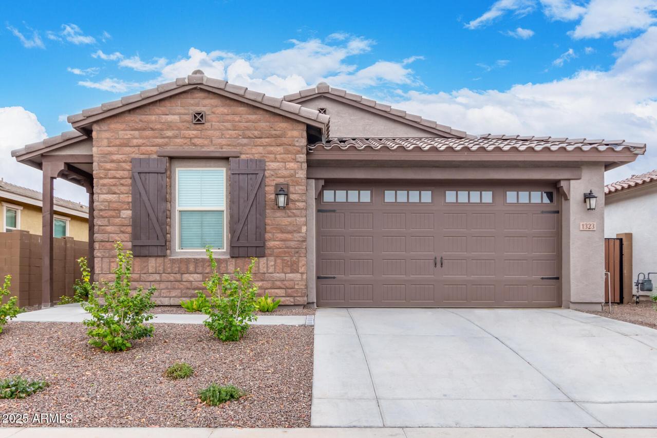 1323 E Maldonado Dr., Phoenix, AZ 85042