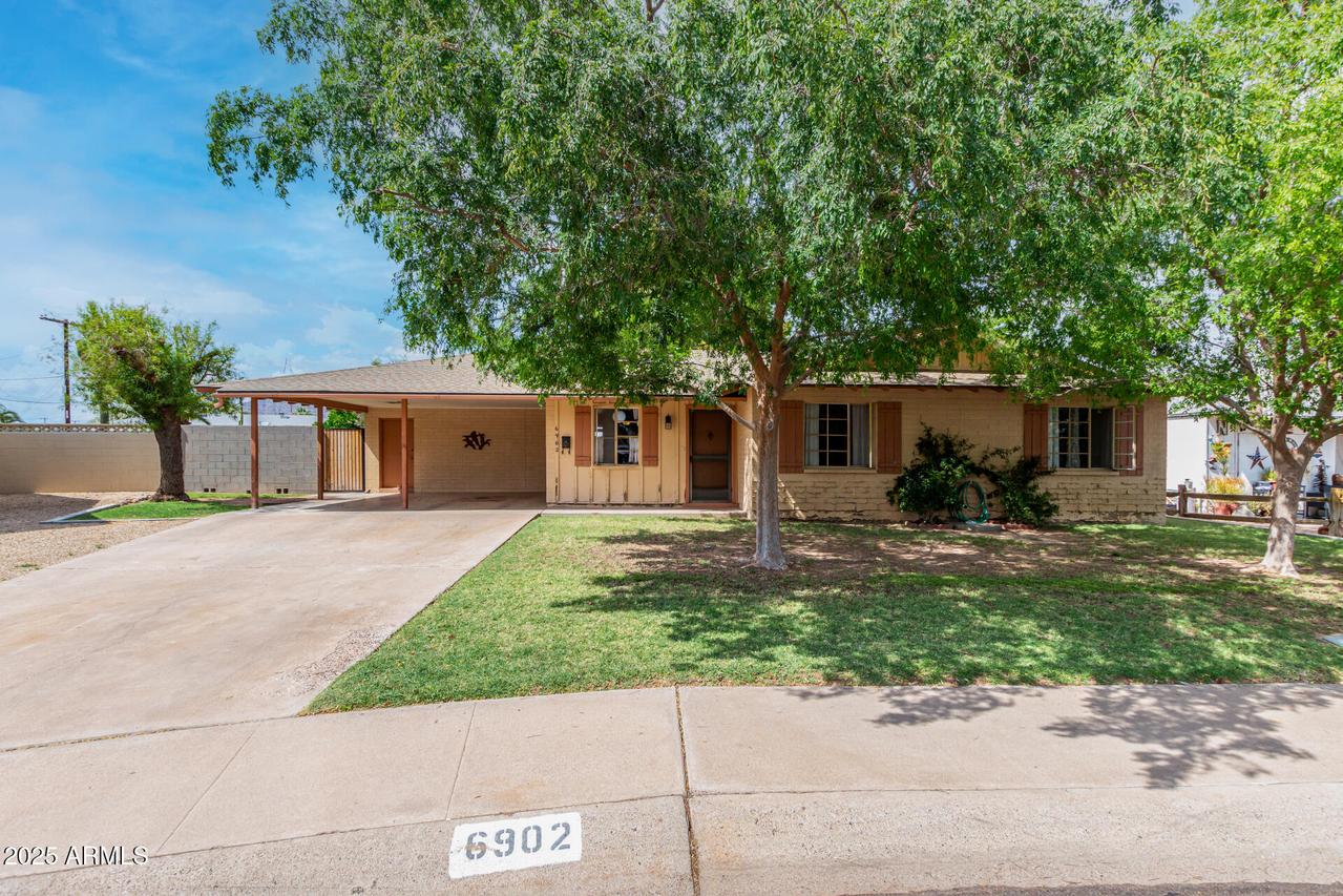 6902 E Cypress St., Scottsdale, AZ 85257