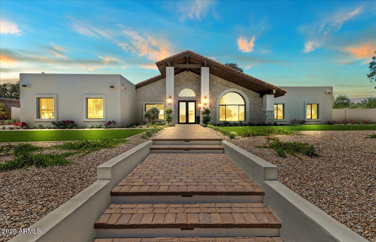 10755 E Cholla Ln., Scottsdale, AZ 85259