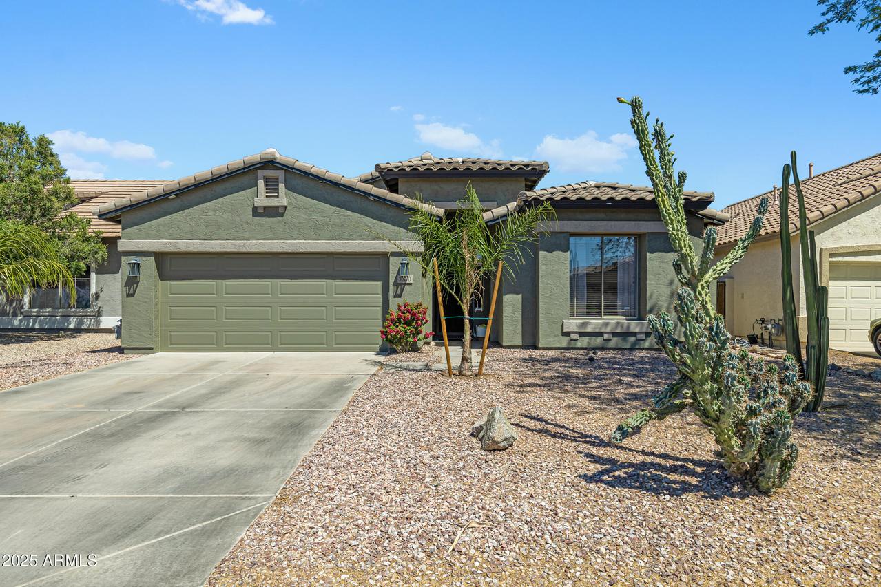 30031 N Little Leaf Dr., San Tan Valley, AZ 85143