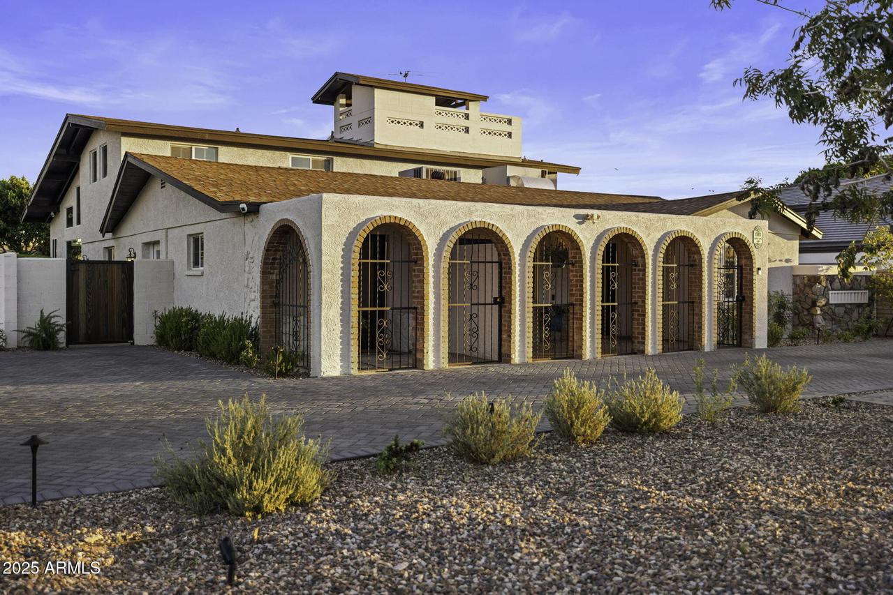 1249 E Desert Park Ln., Phoenix, AZ 85020