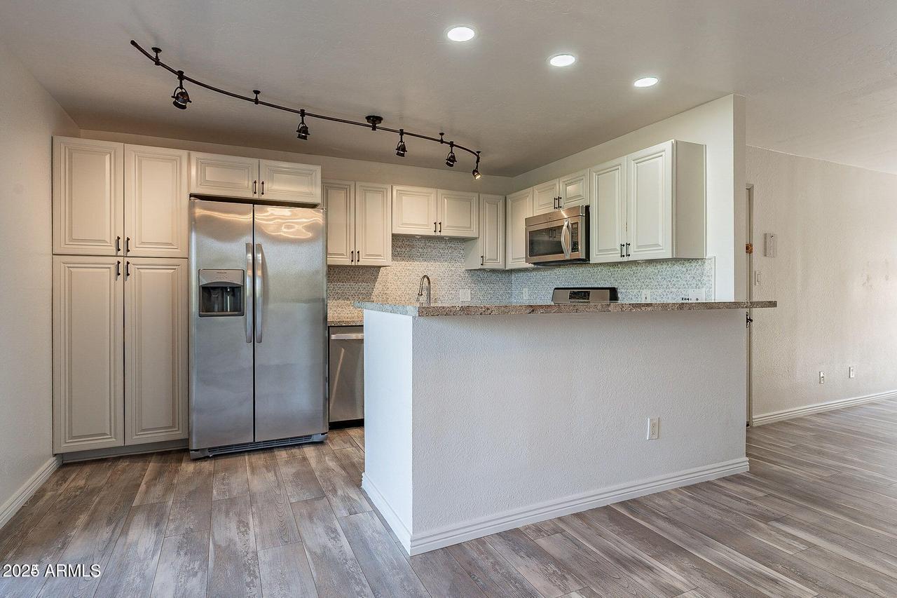4950 N Miller Rd. #233, Scottsdale, AZ 85251