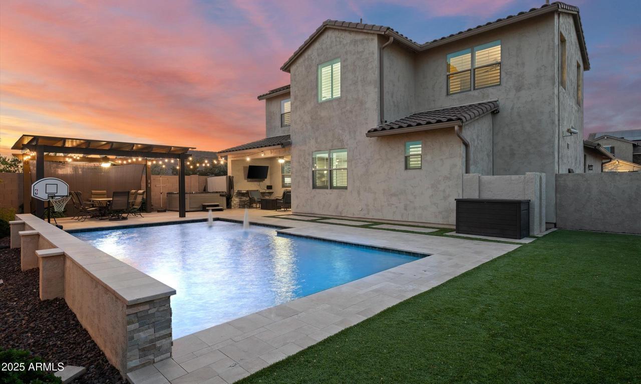 2915 W Night Owl Ln., Phoenix, AZ 85085