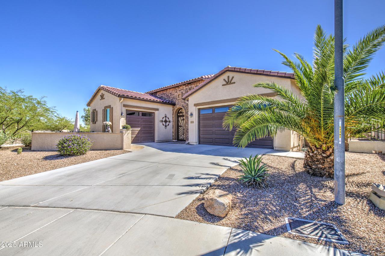 189 N Rainbow Way, Casa Grande, AZ 85194