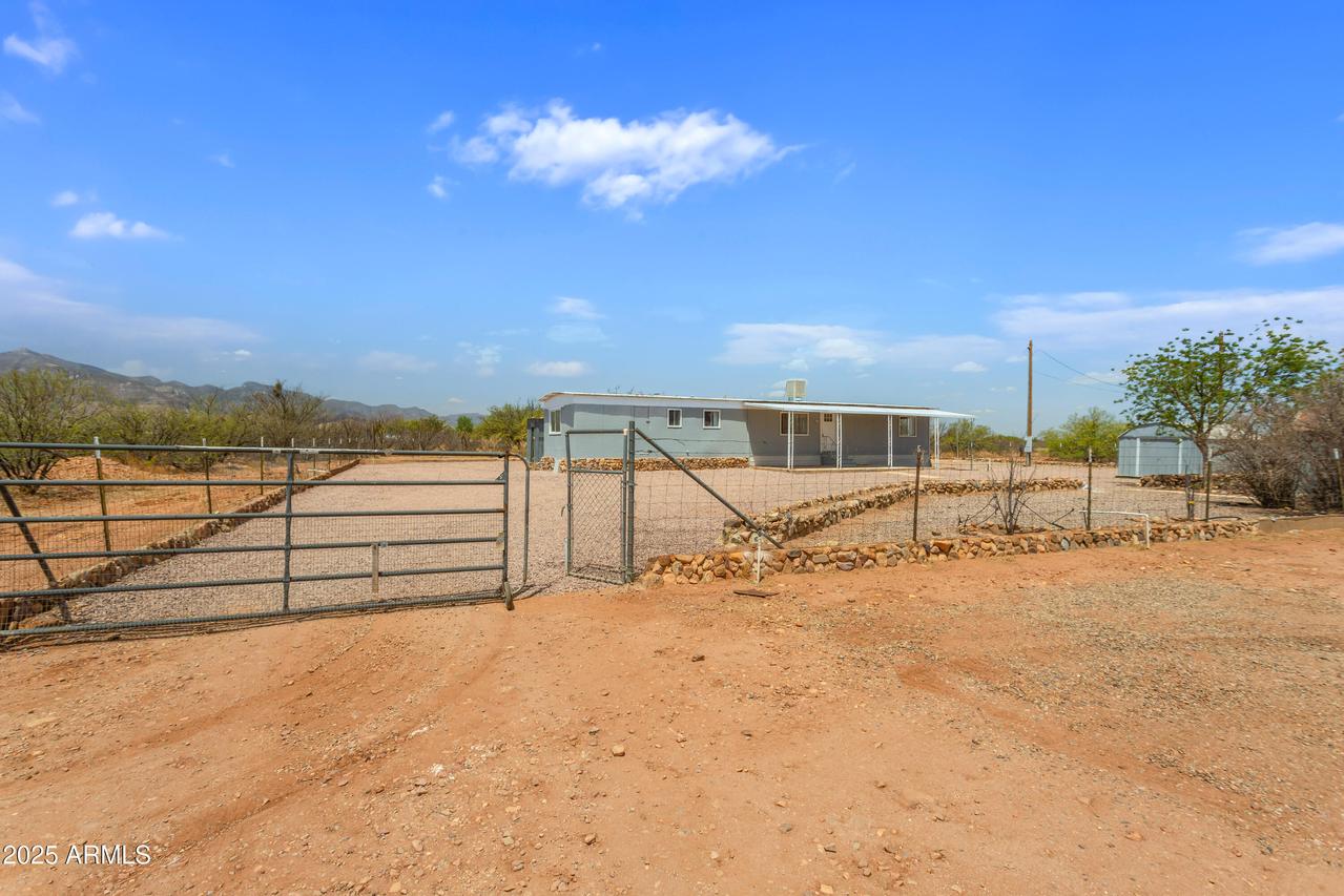 5990 S Ranch Rd., Hereford, AZ 85615