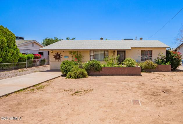 New Homes For Sale This Week That Attend Papago School: May 9th to May 15th
