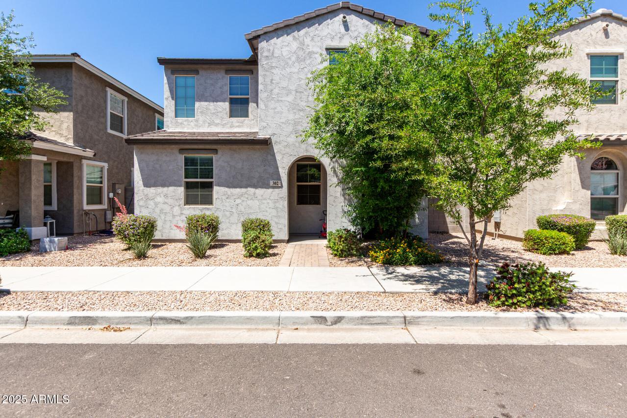 302 N 69th Pl., Mesa, AZ 85207