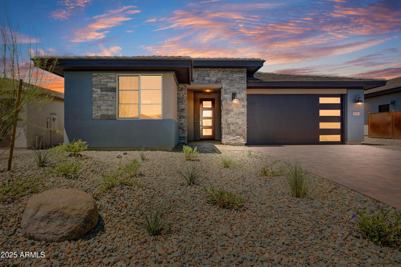 4556 Painted Wagon Way, Wickenburg, AZ 85390