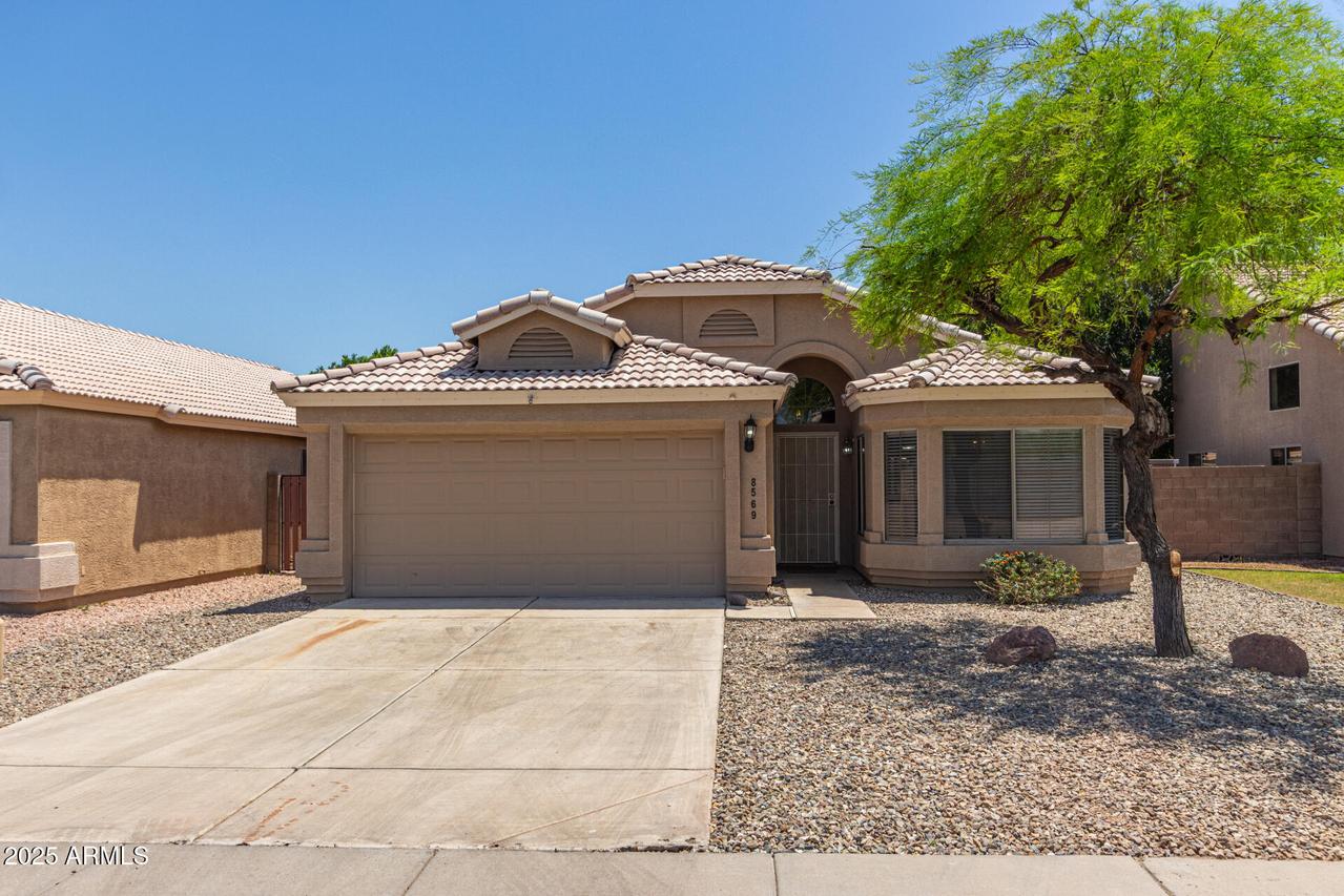 8569 W Voltaire Ave., Peoria, AZ 85381