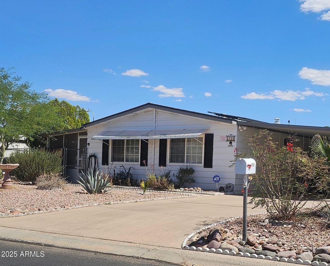 8709 E Coralbell Ave., Mesa, AZ 85208