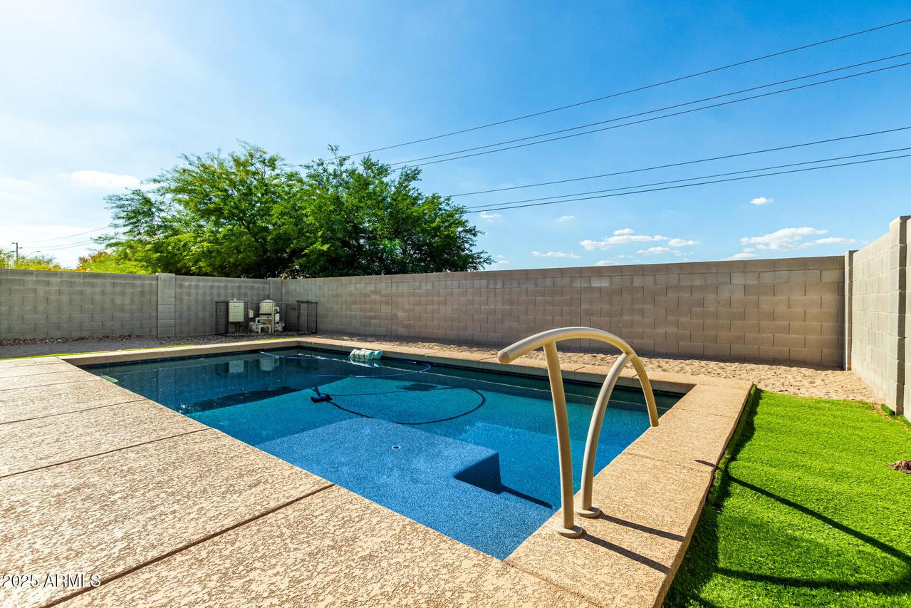 910 W Prior Ave., Coolidge, AZ 85128