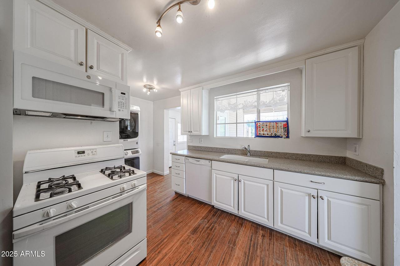 3317 N 10th Ave., Phoenix, AZ 85013