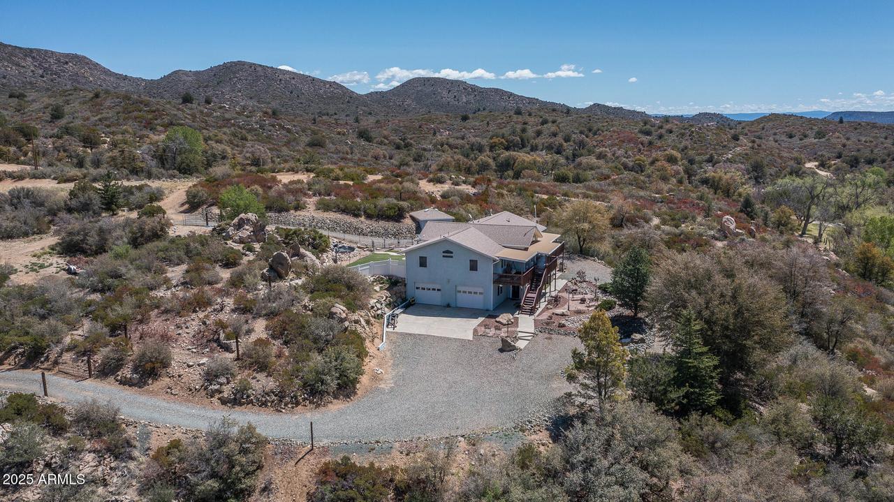 10570 W Cherry Creek Rd., Dewey, AZ 86327