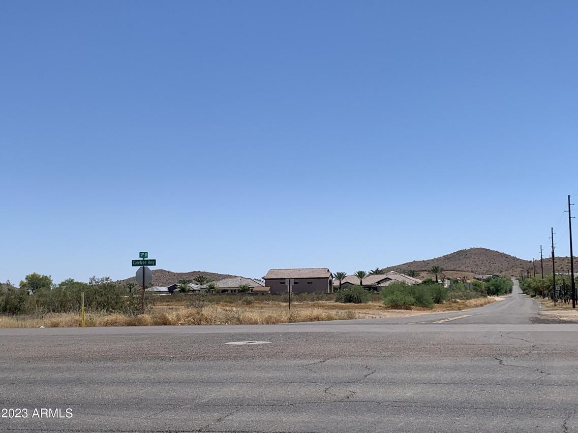 E Carefree Hwy. #-, Phoenix, AZ 85086