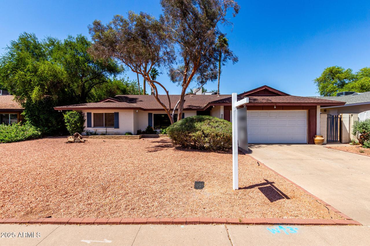8238 E Jackrabbit Rd., Scottsdale, AZ 85250