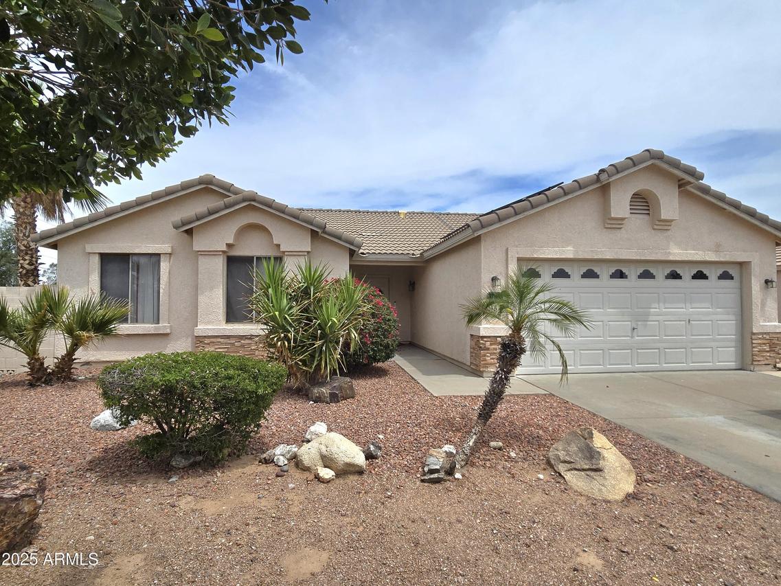 1264 W 6th Ave., Apache Junction, AZ 85120