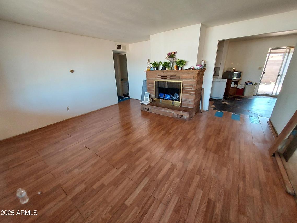 167 Navajo Dr., Winslow, AZ 86047