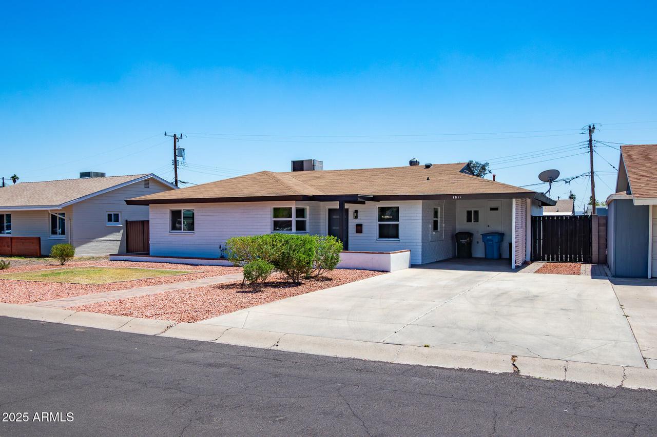1011 W Weldon Ave., Phoenix, AZ 85013