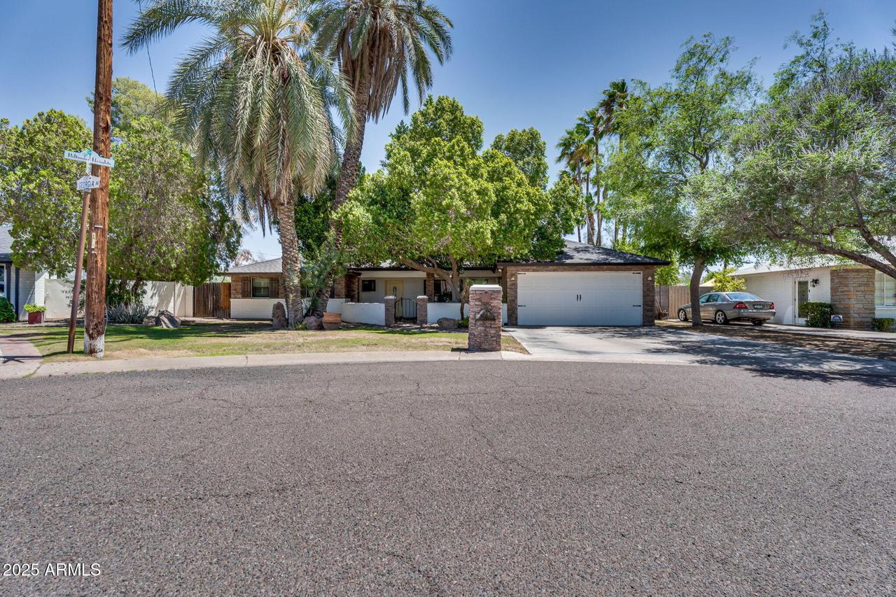 5307 N 32nd Pl., Phoenix, AZ 85018