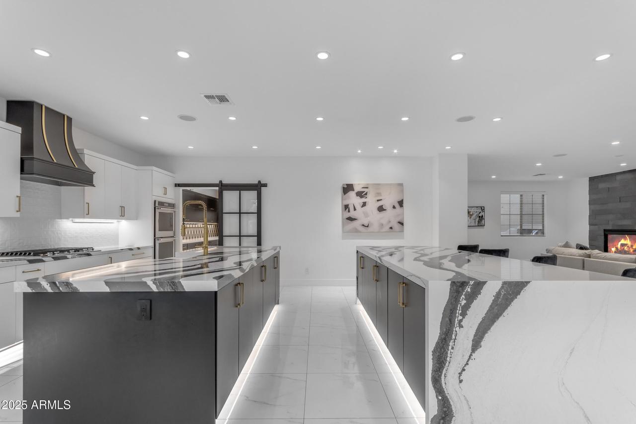 22317 N 39th Run, Phoenix, AZ 85050
