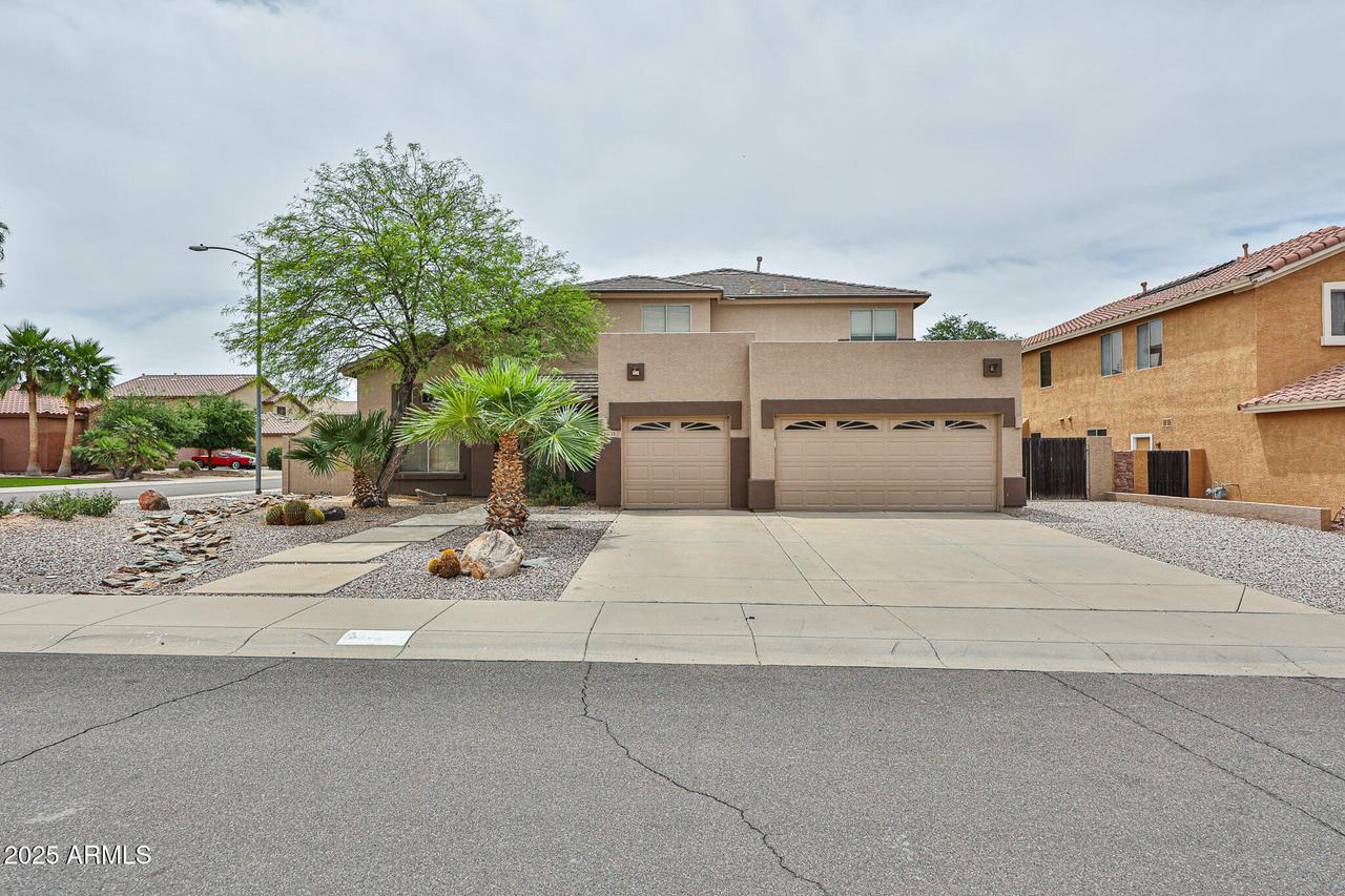 6833 W Tether Tr., Peoria, AZ 85383