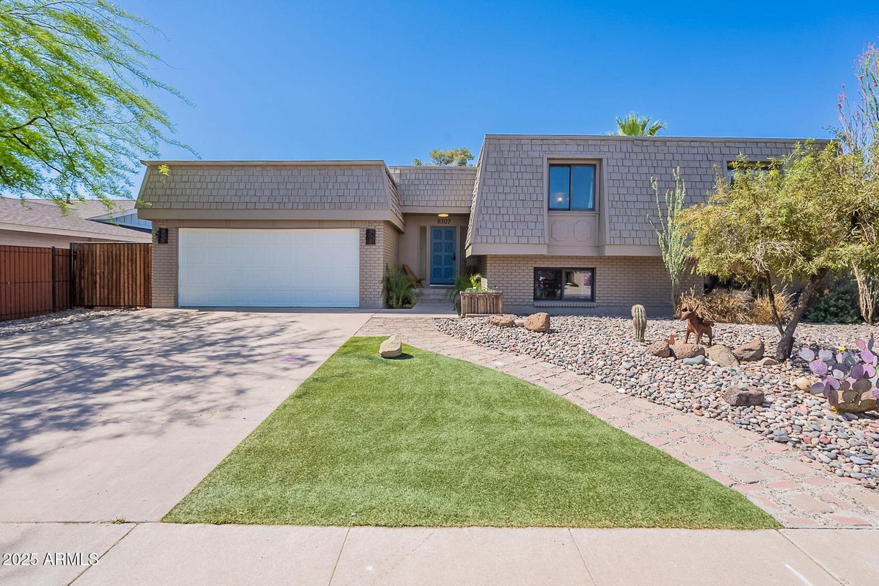 8307 E Buena Terra Way, Scottsdale, AZ 85250