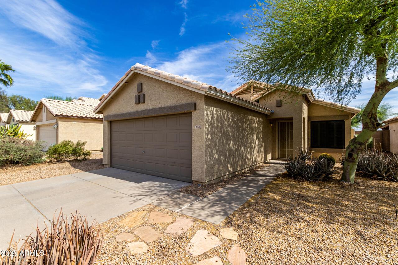 2153 E Crest Ln., Phoenix, AZ 85024