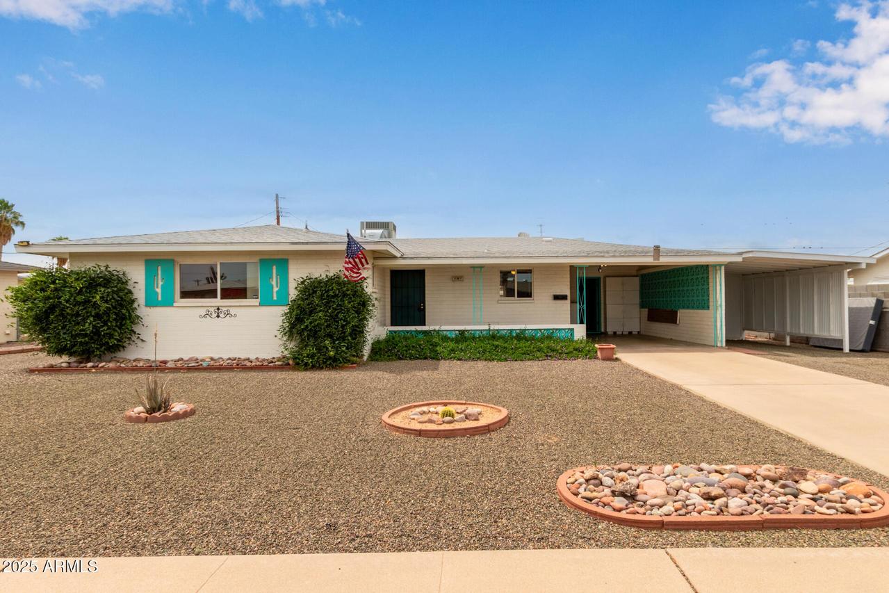 5317 E Colby St., Mesa, AZ 85205