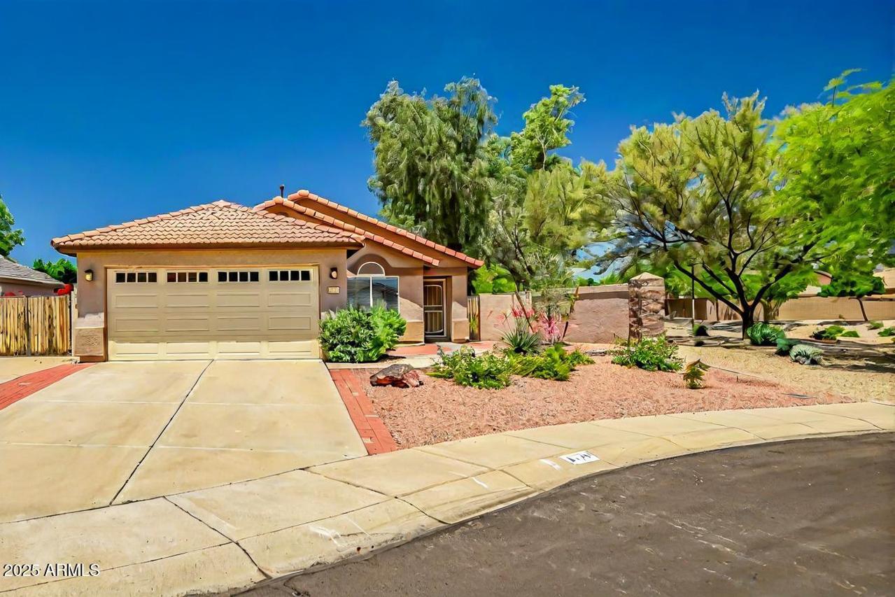 8178 W Tonopah Dr., Peoria, AZ 85382