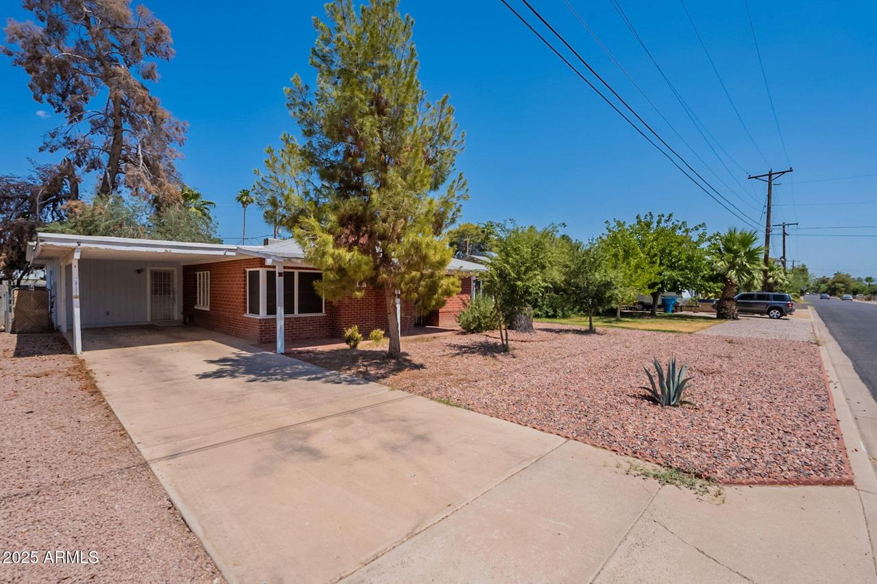 3115 N 26th St., Phoenix, AZ 85016