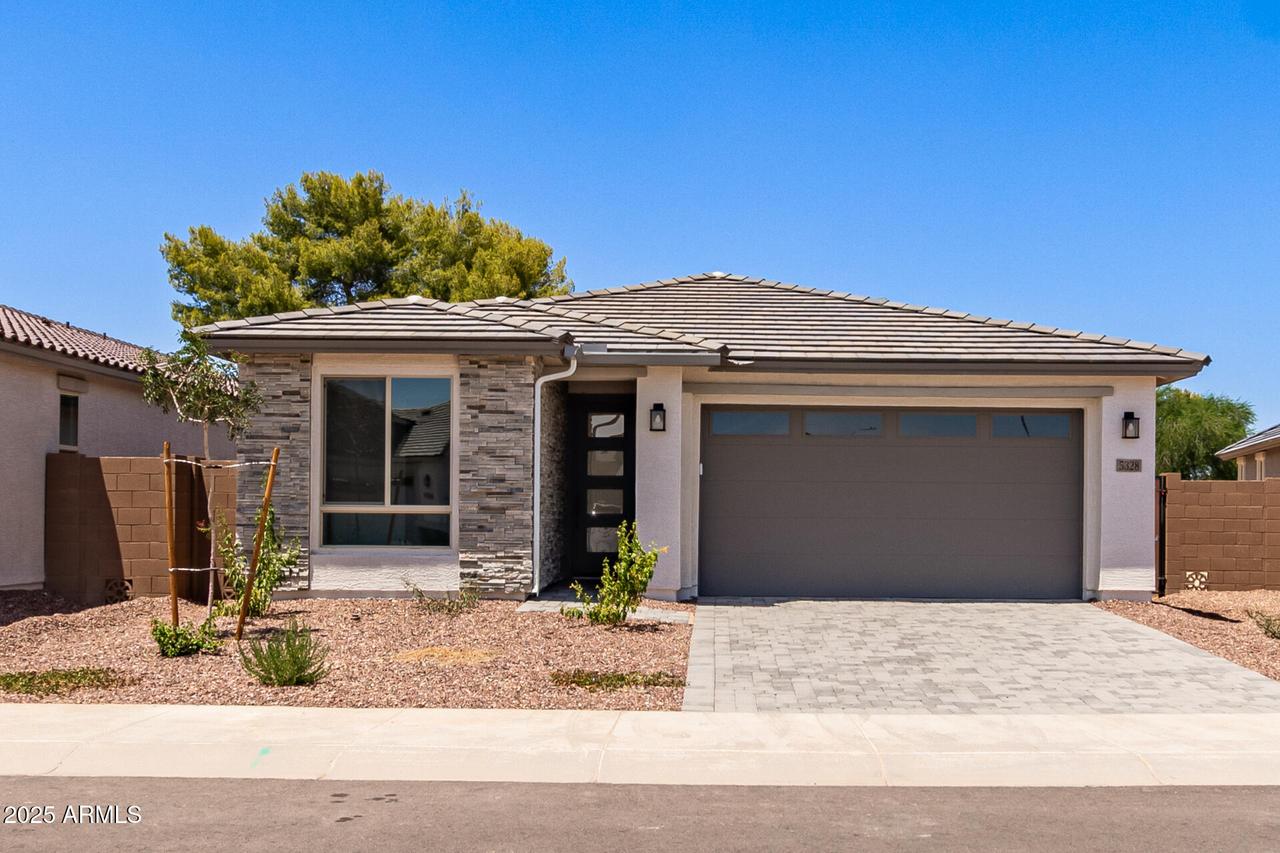 5328 W Las Palmaritas Dr., Glendale, AZ 85302