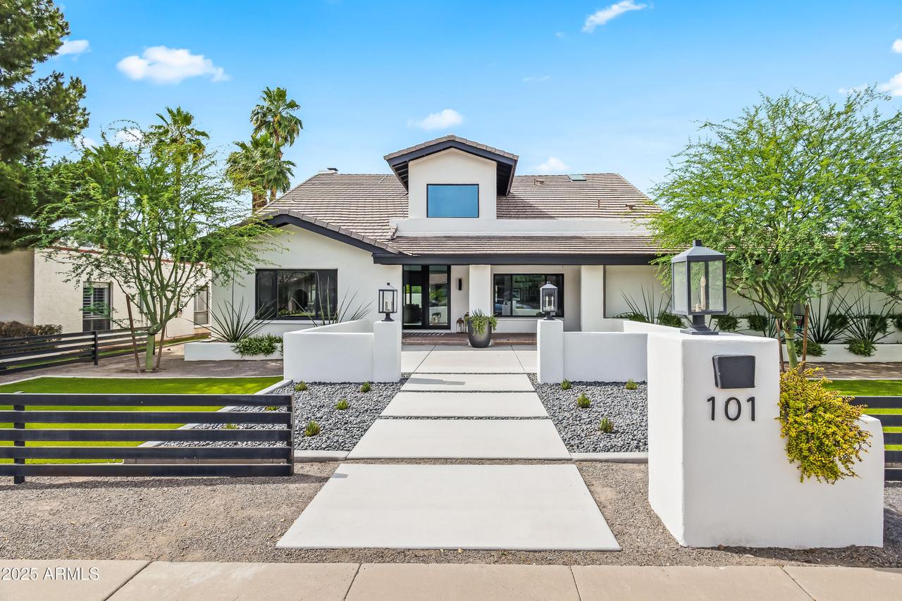 101 E Linger Ln., Phoenix, AZ 85020