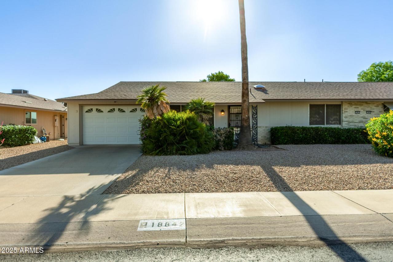 18842 N Lakeforest Dr., Sun City, AZ 85373