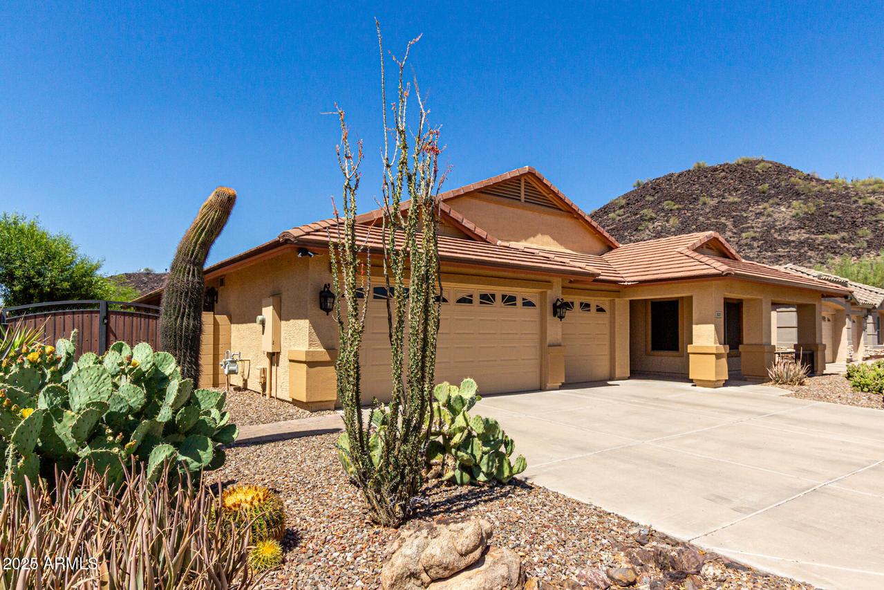3028 W Parkside Ln., Phoenix, AZ 85027