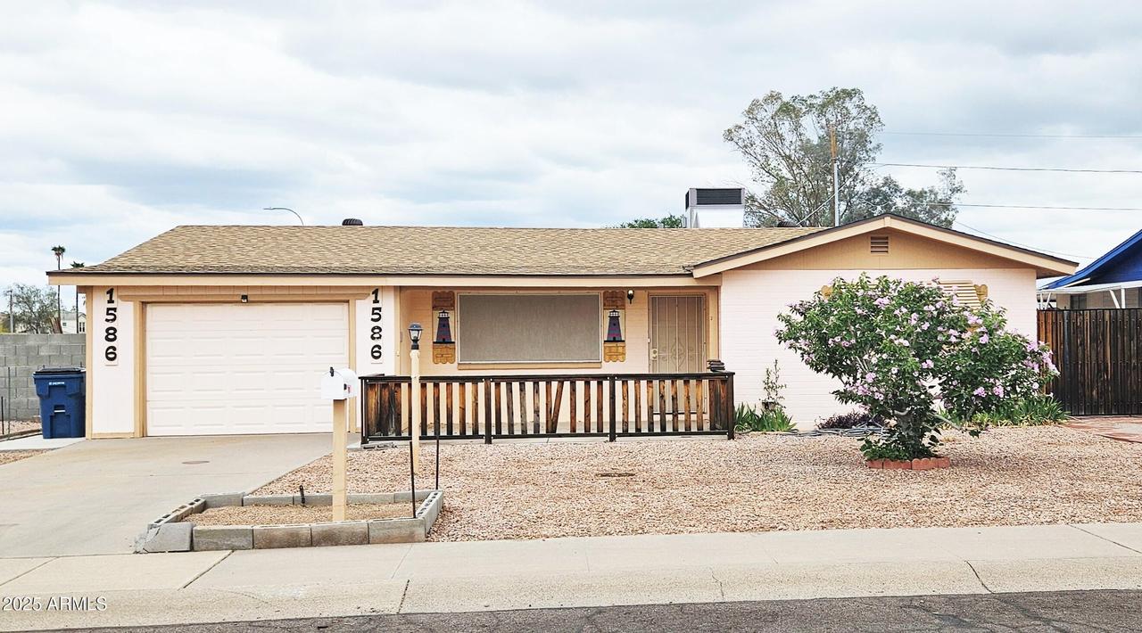 1586 S Lawther Dr., Apache Junction, AZ 85120