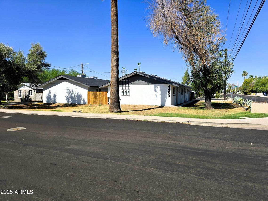 4450 N Longview Ave., Phoenix, AZ 85014
