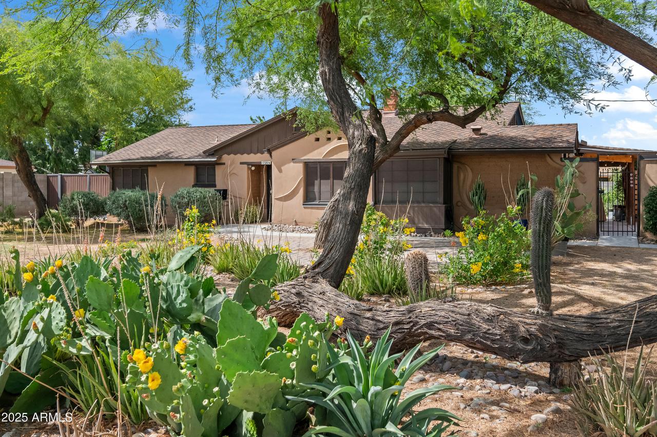 1720 W Elm St., Phoenix, AZ 85015