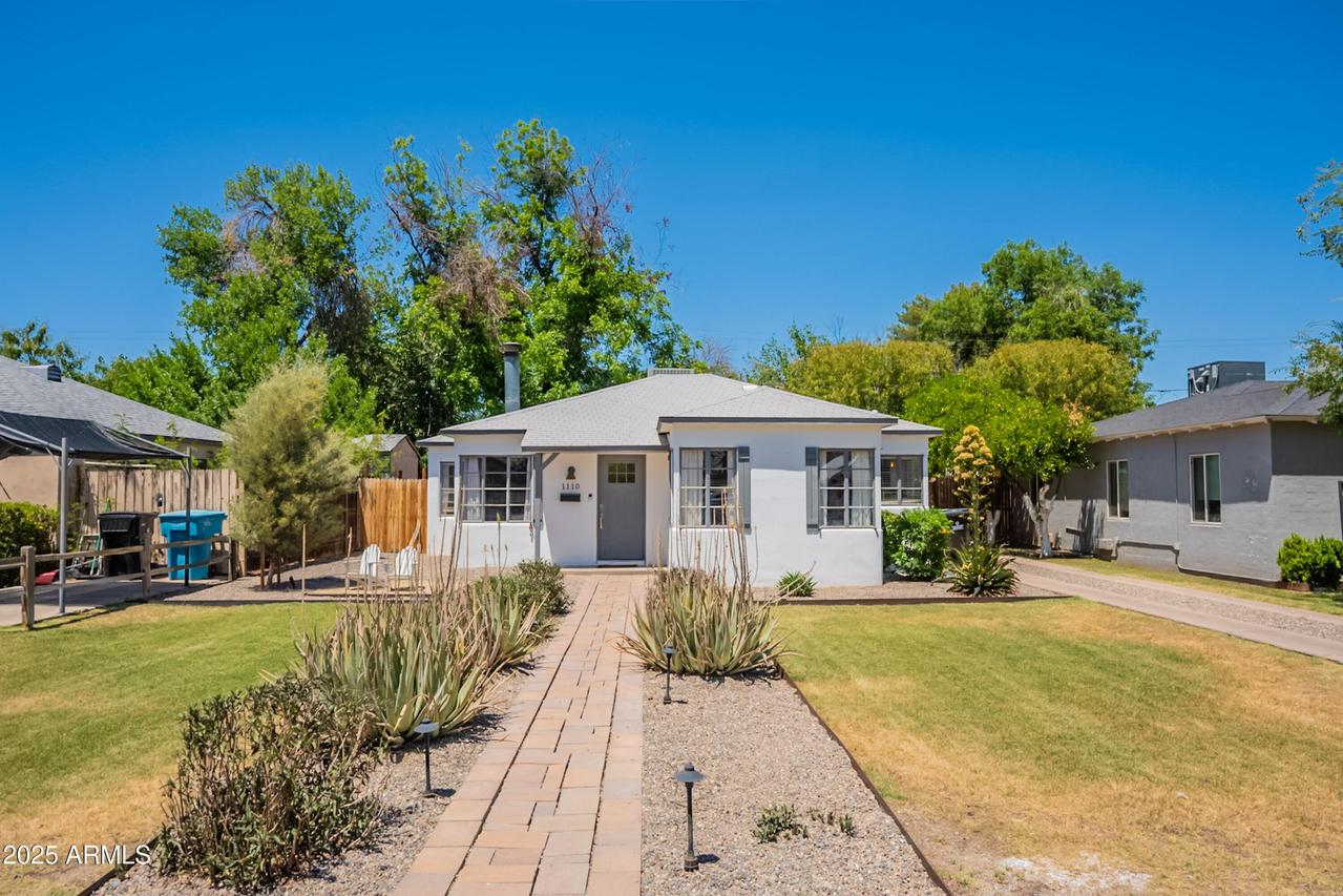 1110 W Heatherbrae Dr., Phoenix, AZ 85013