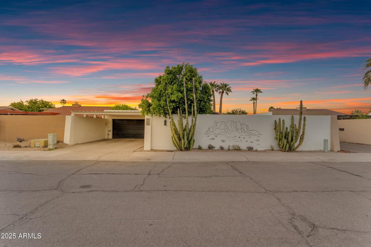 2018 E Balboa Dr., Tempe, AZ 85282