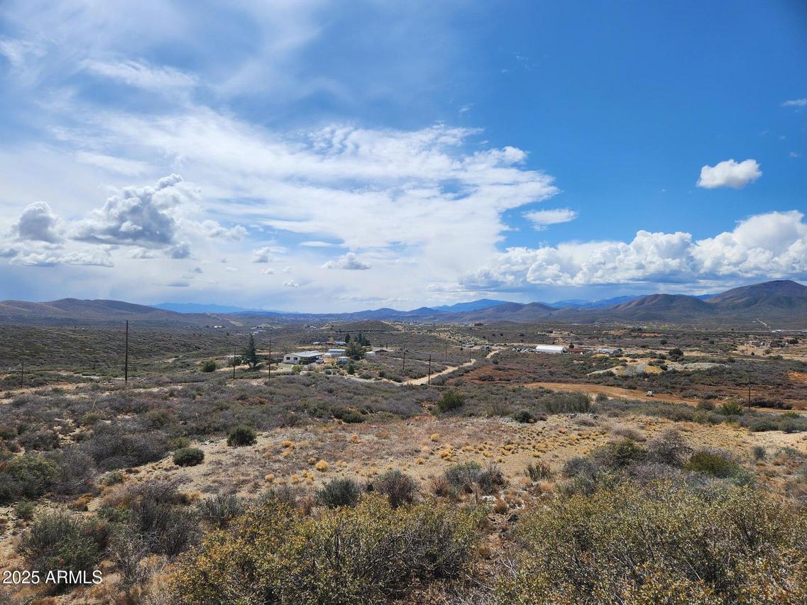11830 E Meadow Dr. #C, Mayer, AZ 86333