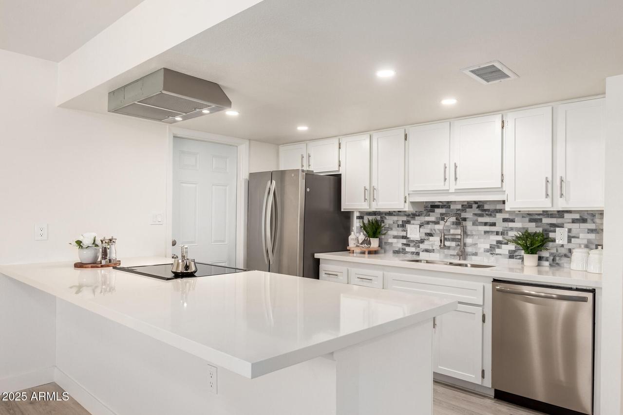 5243 W Vernon Ave., Phoenix, AZ 85035