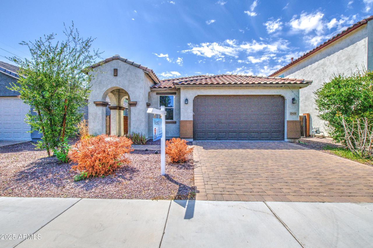 15424 N 22nd Ln., Phoenix, AZ 85023