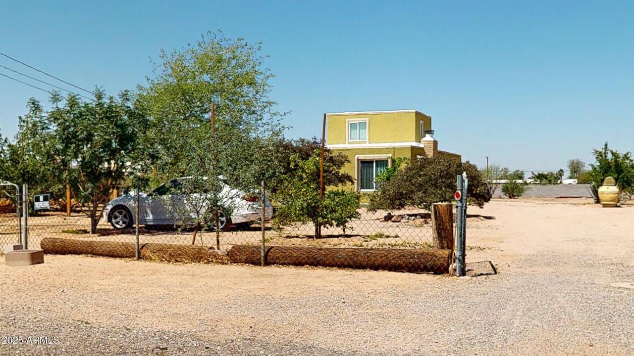 1384 N Gold Dr., Apache Junction, AZ 85120