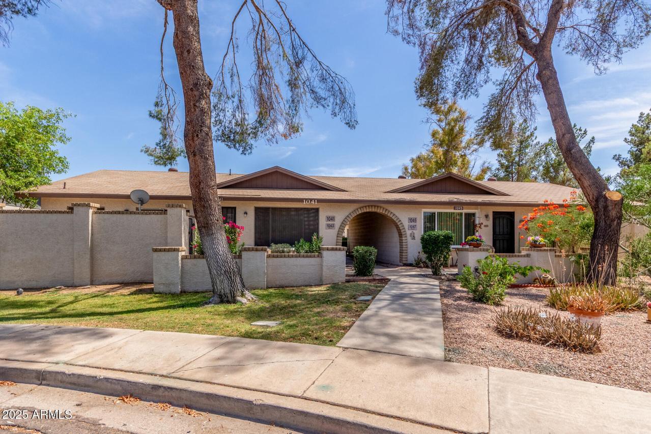1047 W Laguna Dr., Tempe, AZ 85282