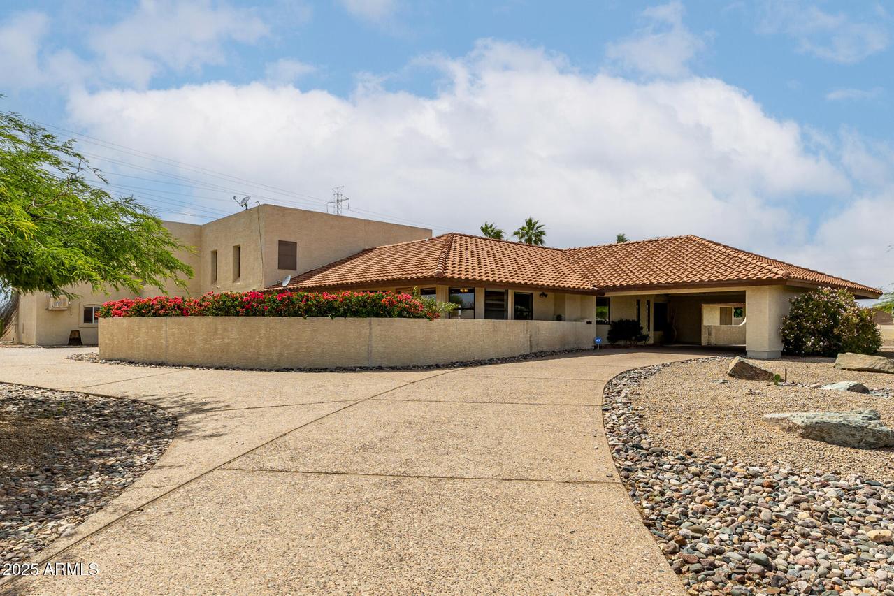 9622 N 112th Ave., Sun City, AZ 85351