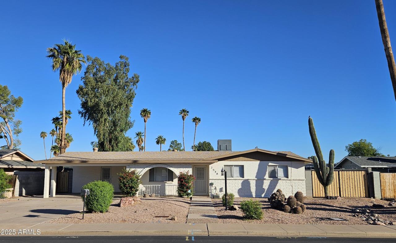 2548 E Encanto St., Mesa, AZ 85213