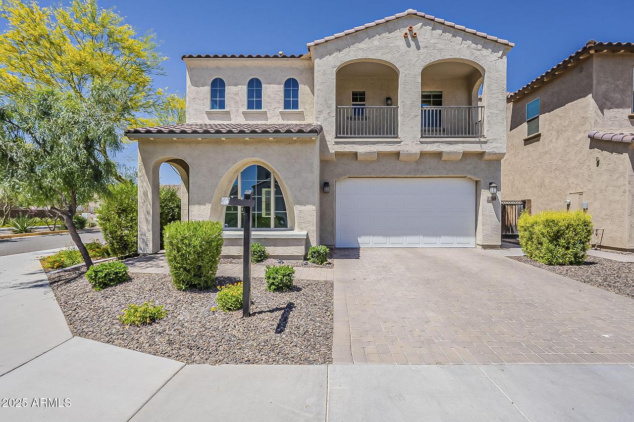 3310 E Los Gatos Dr., Phoenix, AZ 85050