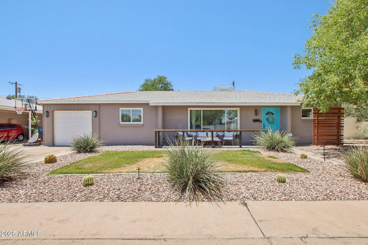 5614 N 20th Dr., Phoenix, AZ 85015