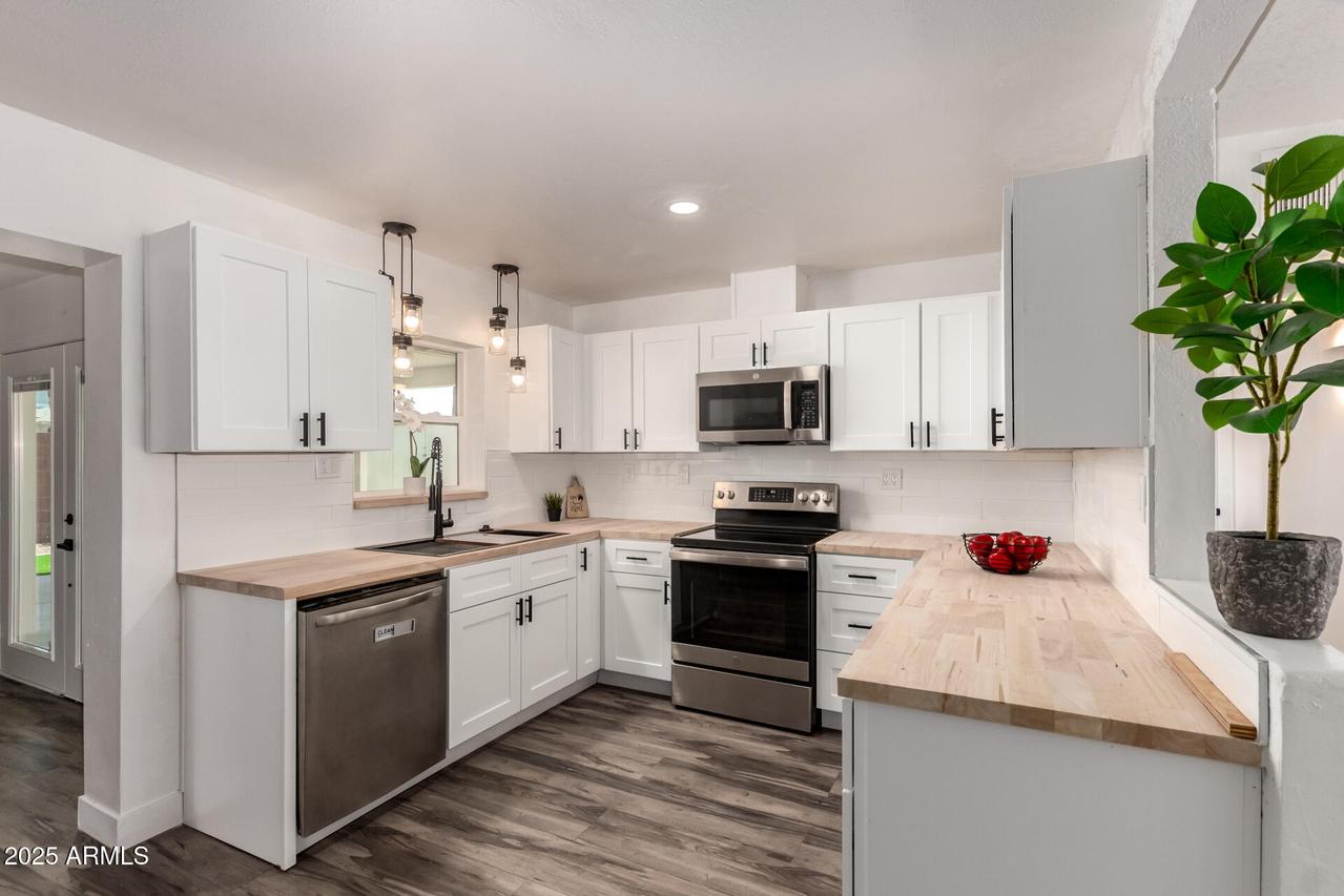 39 N Maple St., Mesa, AZ 85205